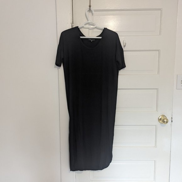 Aritzia Babaton midi t-shirt dress - Picture 1 of 7